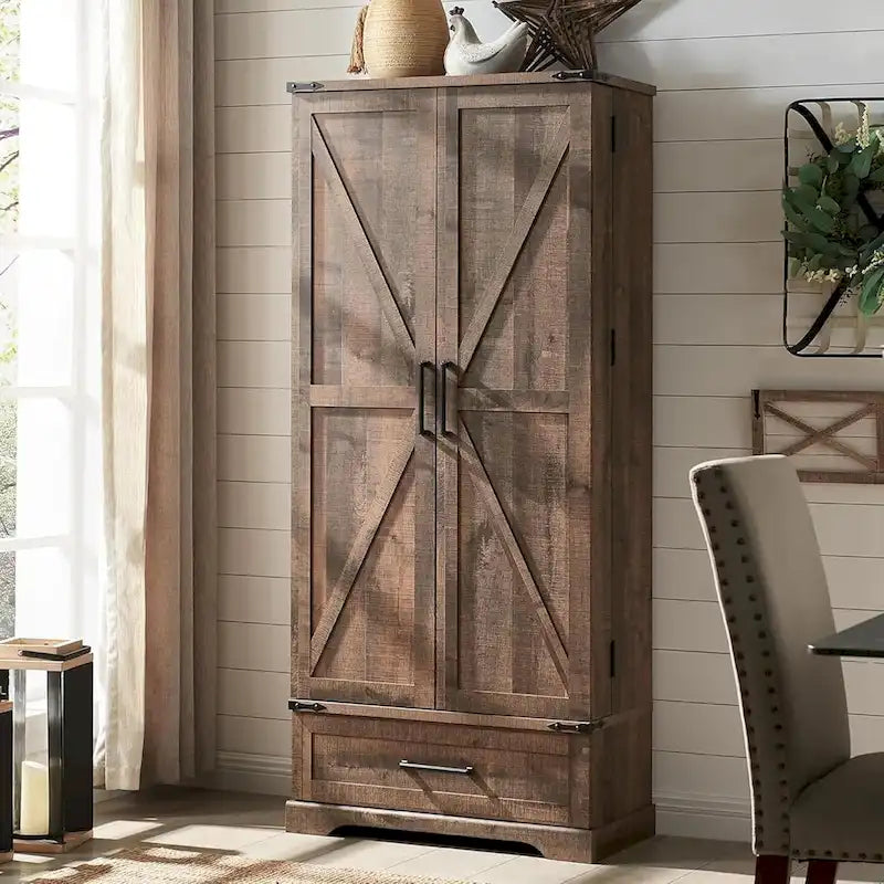 Garde-manger de cuisine de style campagnard de 72 pouces avec portes coulissantes et étagères réglables