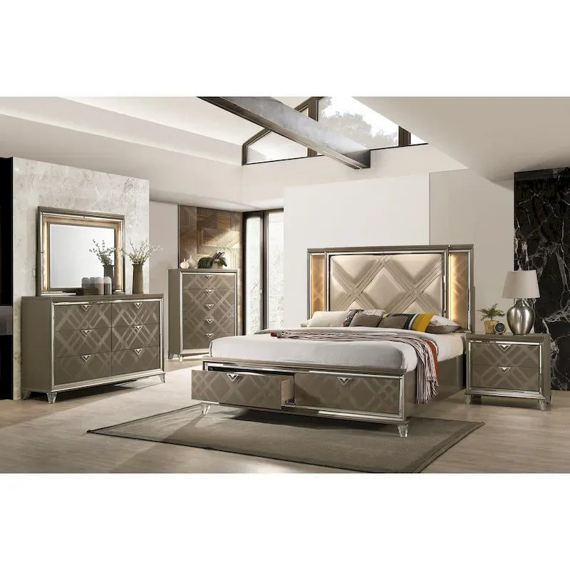 Lit double moderne en bois avec tête de lit en similicuir couleur champagne et éclairage DEL