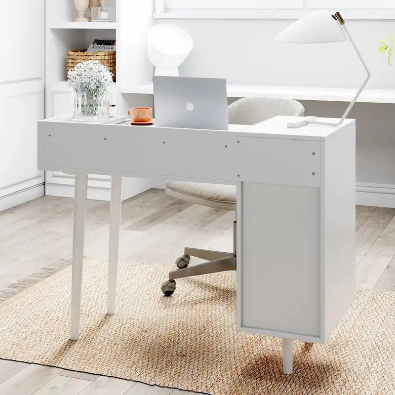 Coiffeuse style ferme moderne avec tiroirs de rangement et poignées décoratives en laiton